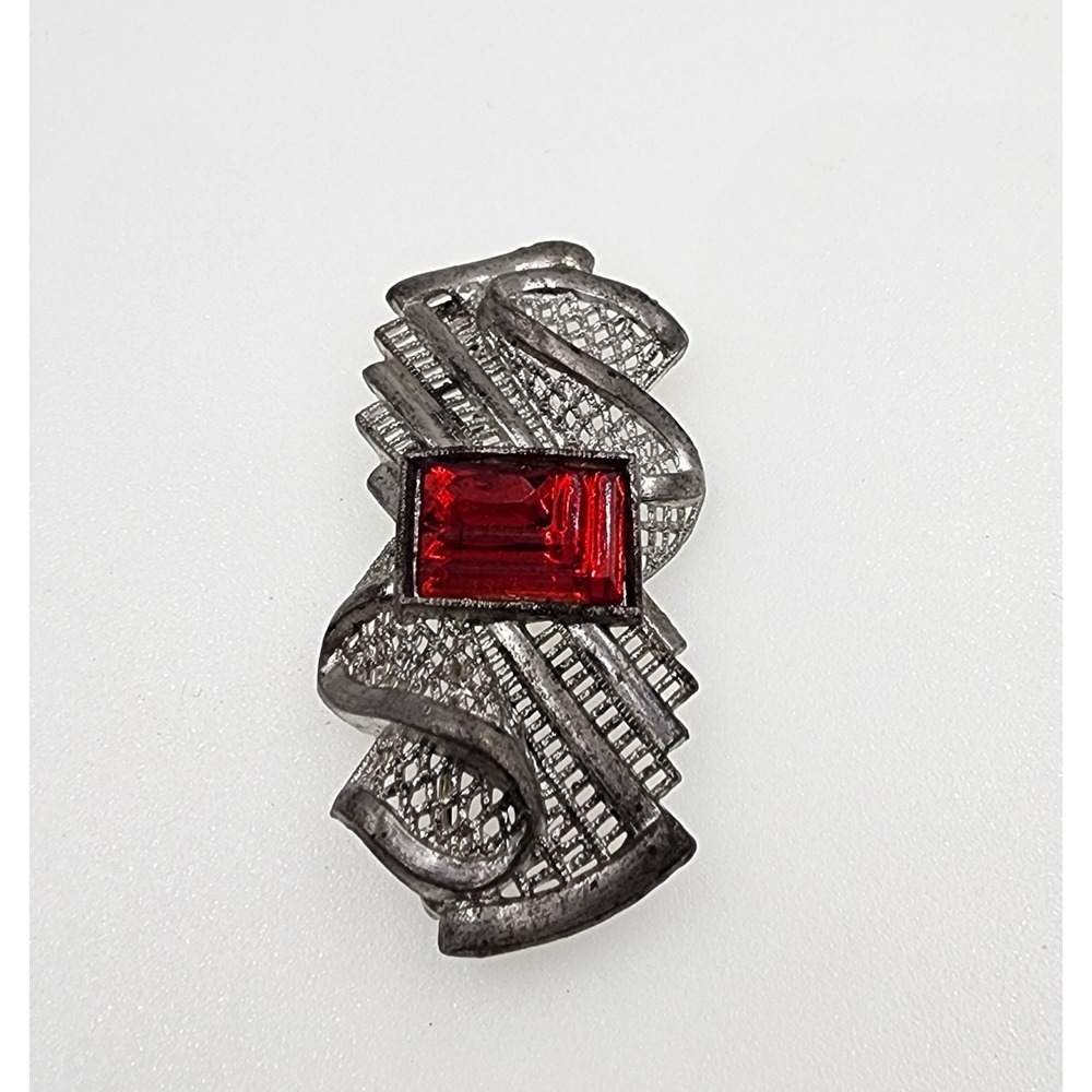 Vintage Little Nemo LN Brooch Art Deco Red Glass Filigree Silver Tone 1930s - Picture 6 of 15